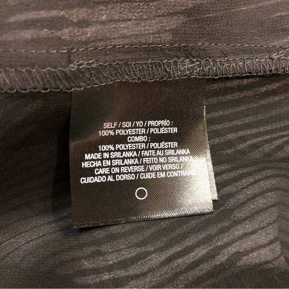 NWOT Tahari Top - Picture 7 of 7